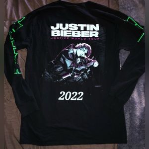 Justin BieberJUSTICE WORLD Concert TOUR 2022 Tshirt Mens Sz M L/S pop music NEW